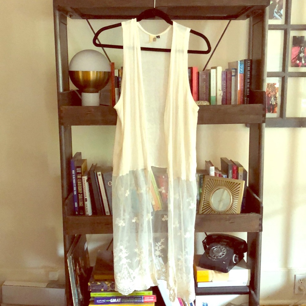 Elegant white lace kimono